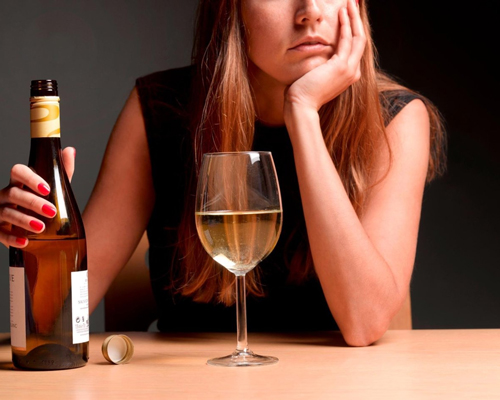 Анонимное лечение женского алкоголизма в Апатитах